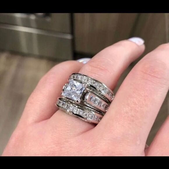 3 Piece Wedding Ring Bands - Picture 2 of 3